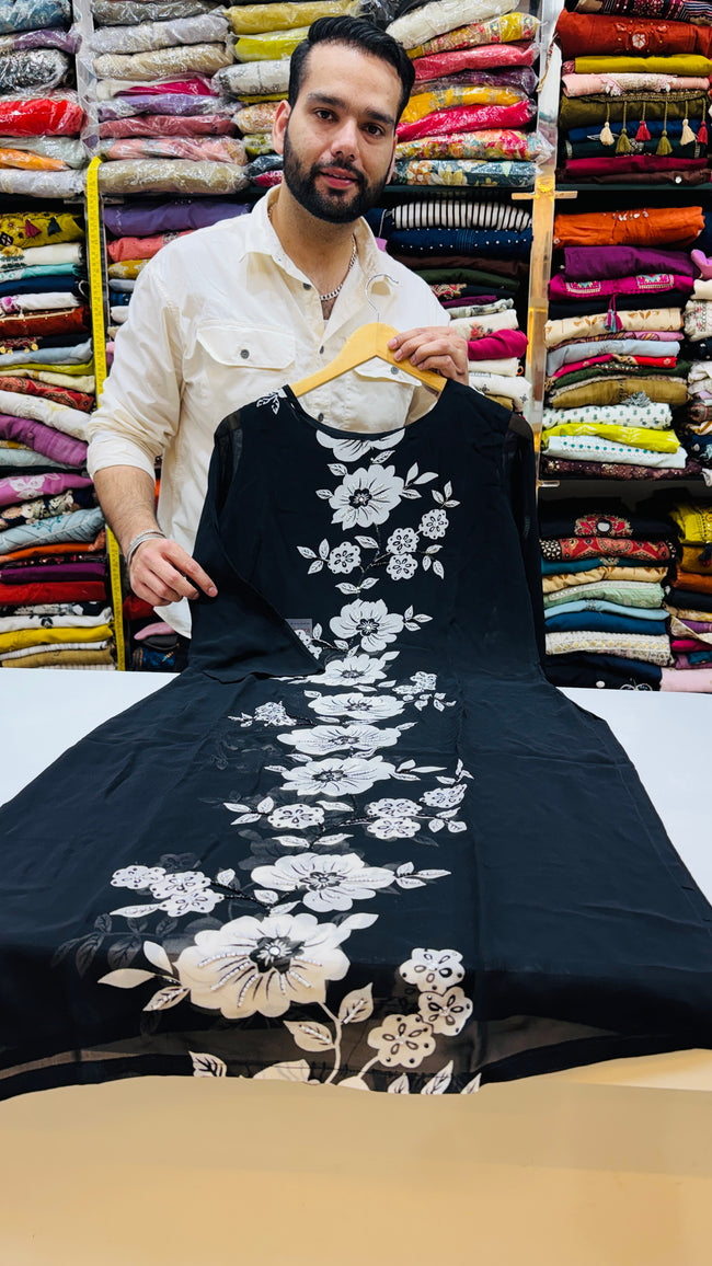 Black Crop Top Kurti Set With Divider Hover Image