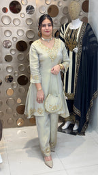 Shimar Plazo Suit With Potli