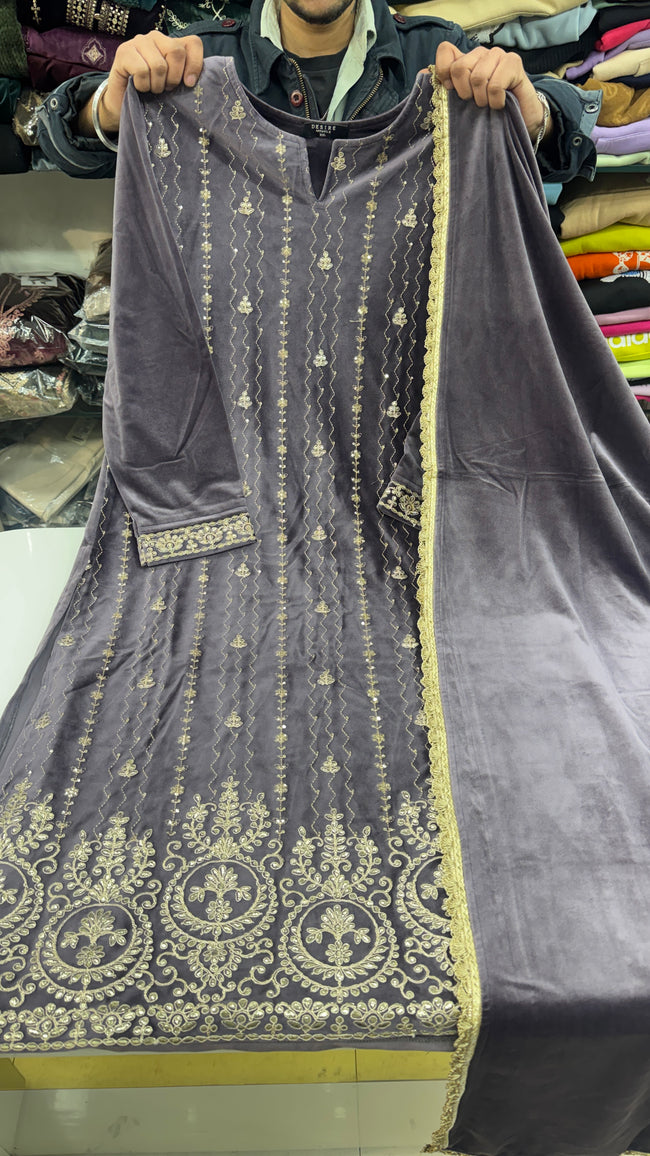 LAVENDER VAVET ZARI WORK PLAZO SUIT Main Image