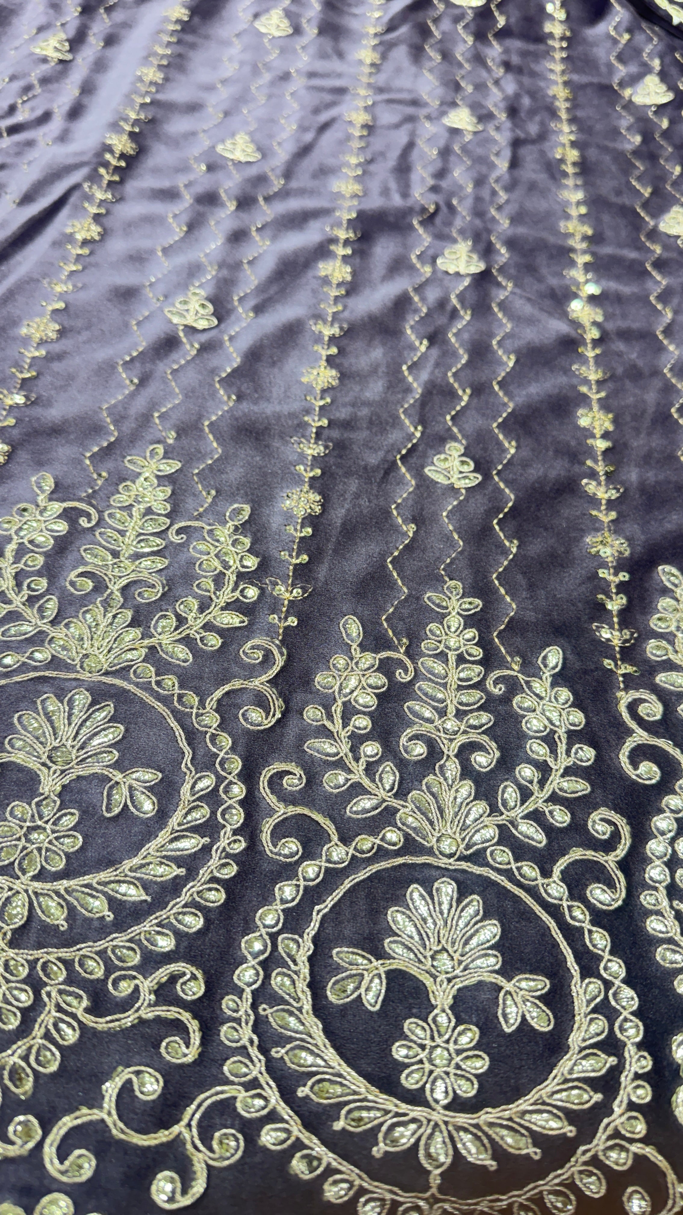 LAVENDER VAVET ZARI WORK PLAZO SUIT