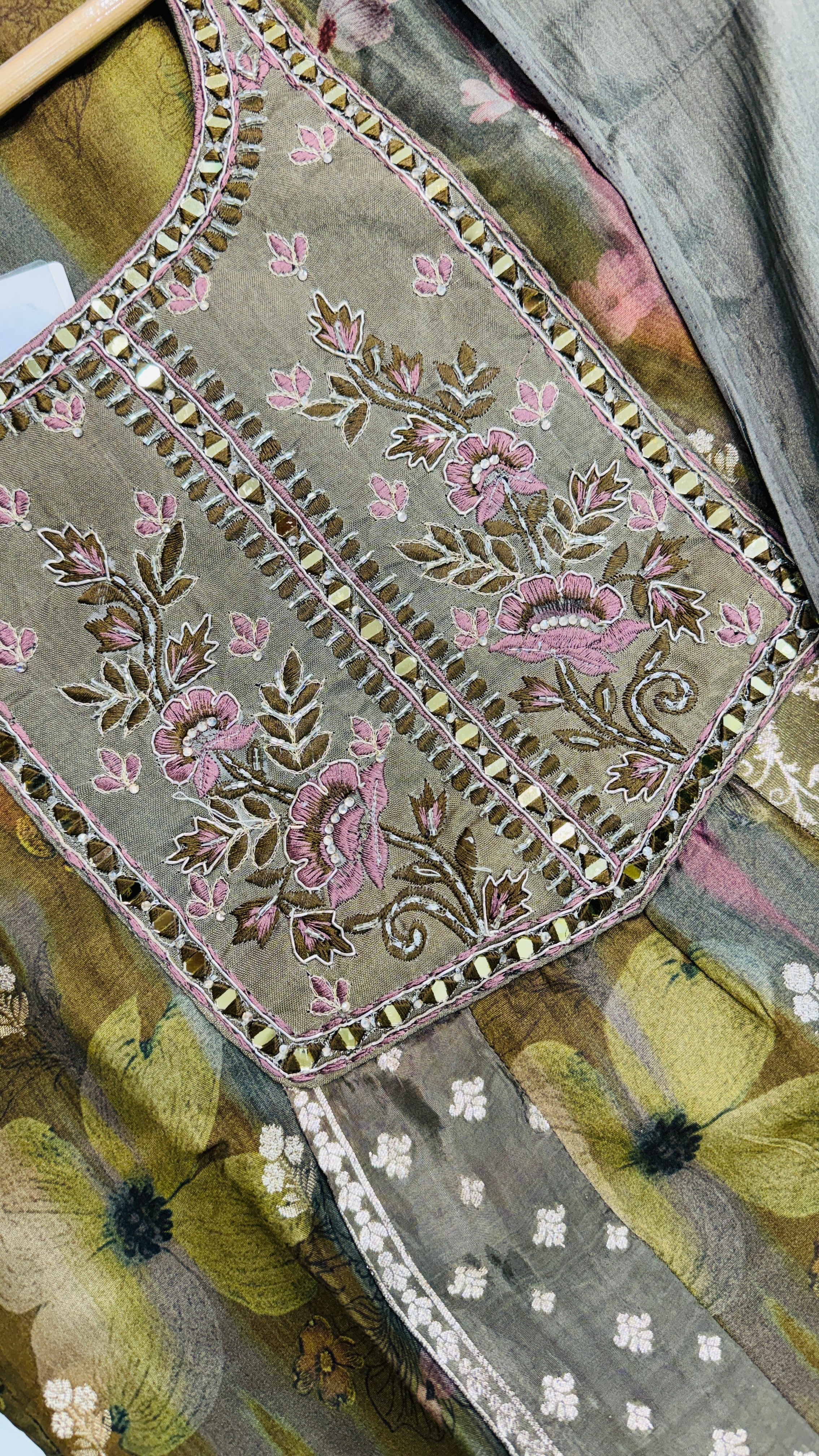 Pure Maslin Frok suit With Thread Work and Mirror Work