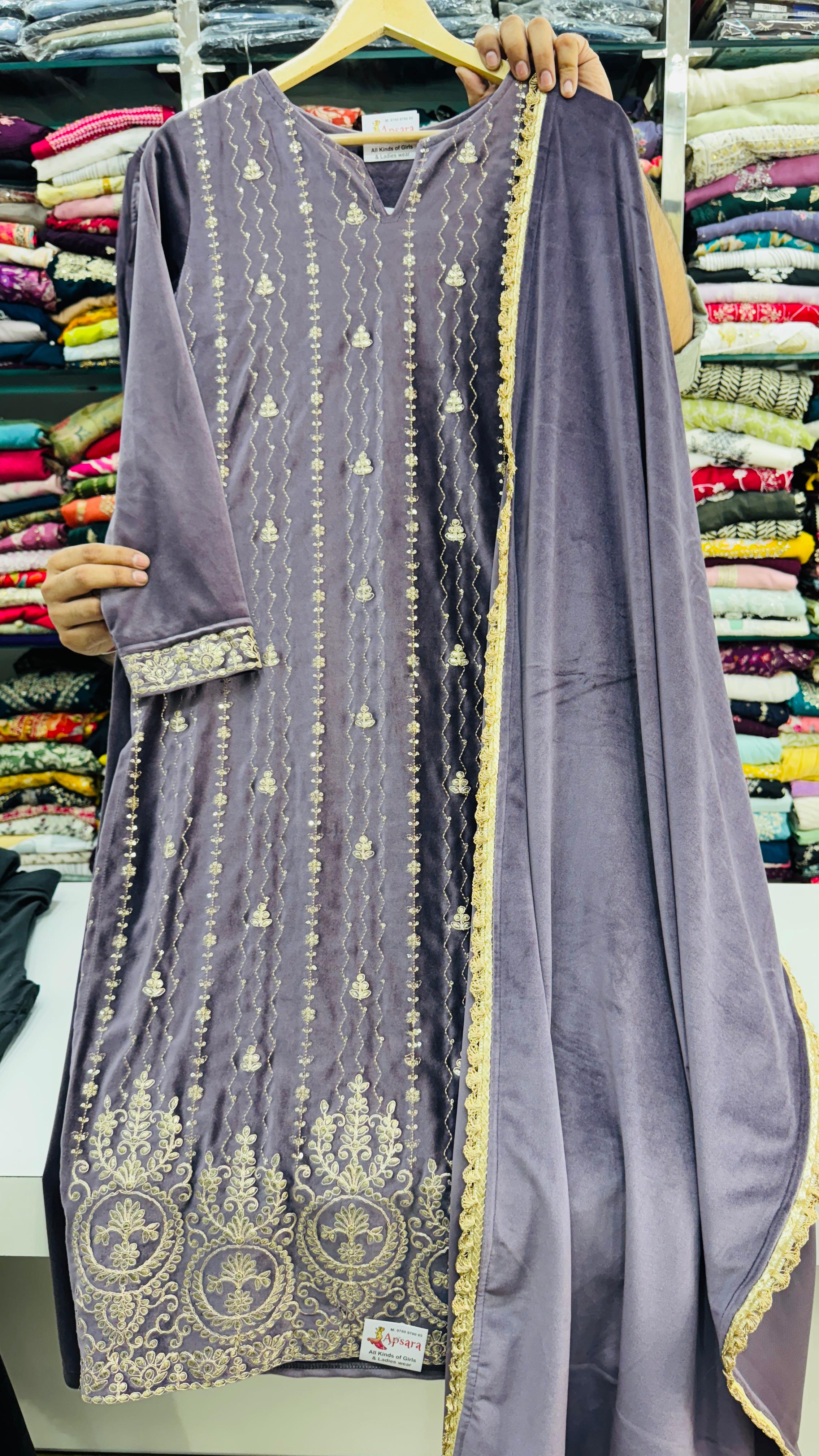 LAVENDER VAVET ZARI WORK PLAZO SUIT