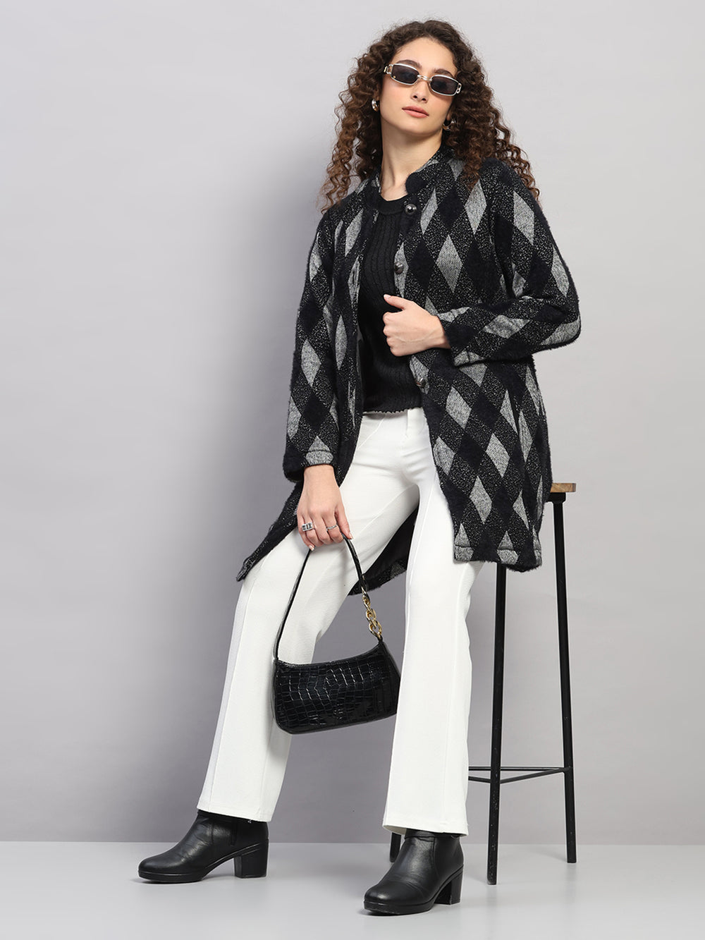 Women Black Printed Round Neck Full Sleeve Knitted Coat