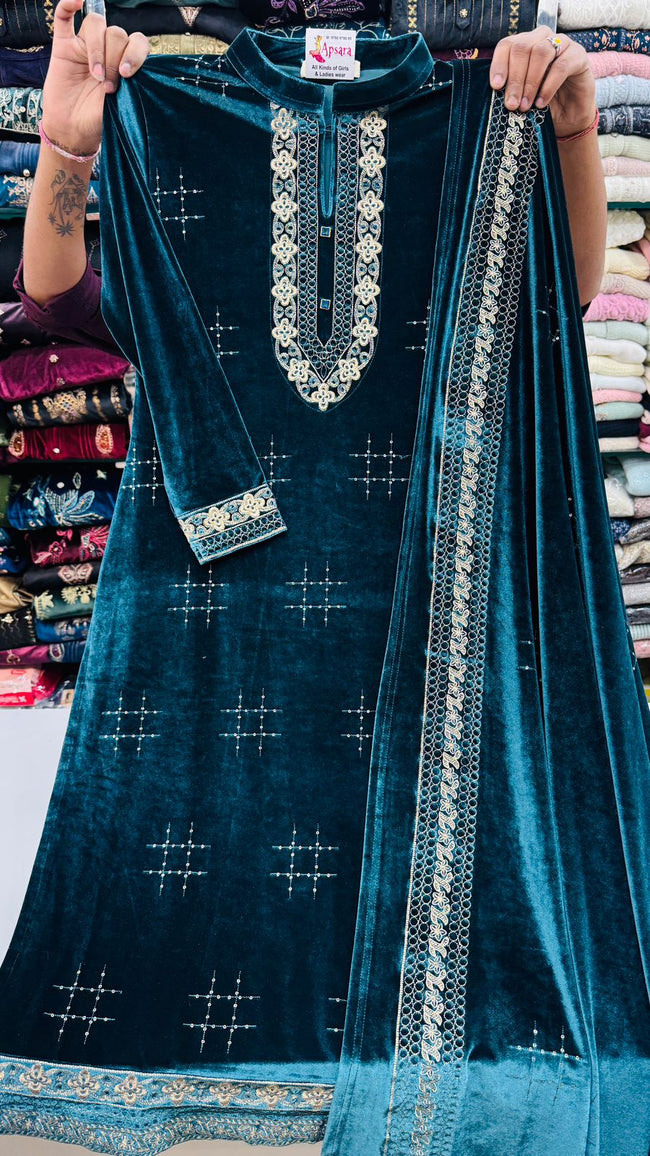 Premium Valvet Plazo suit with Full Length Stole with All over Zari Work Hover Image