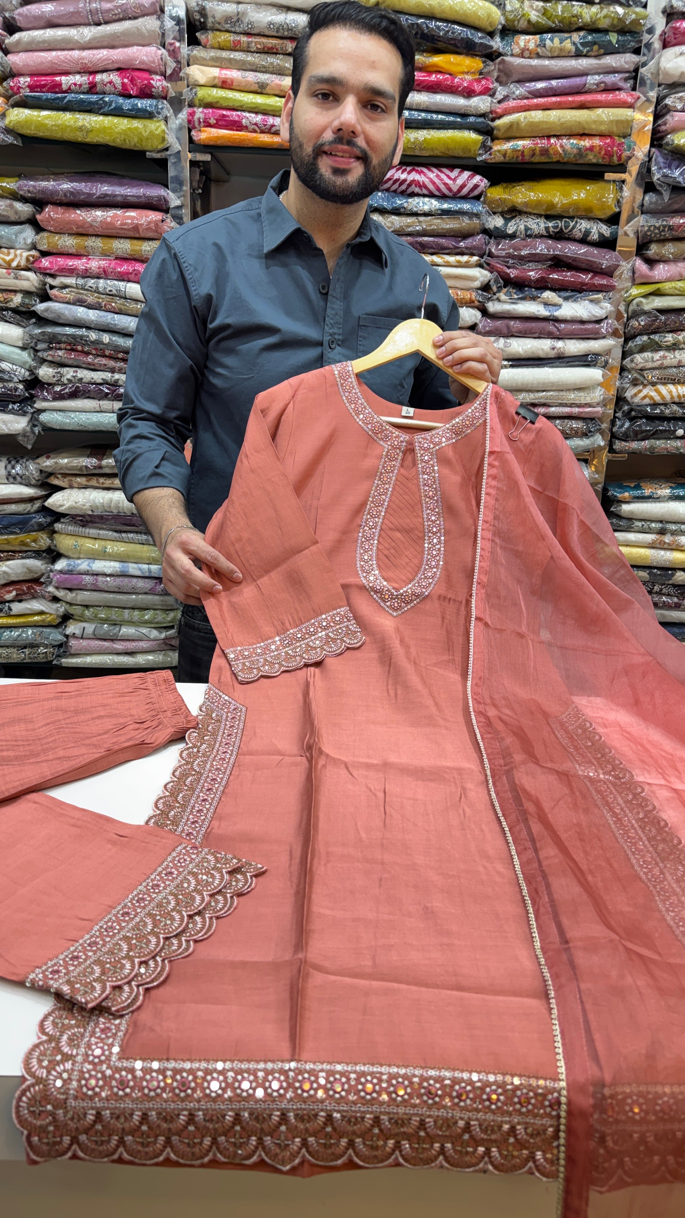 Dusty Pink Pineapple Neck Roman Silk suit